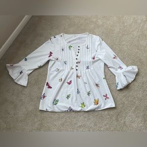 White Shirt with Butterflies 🦋 - Size: Medium